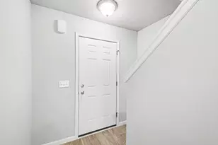 1204 Cedarwood Dr, Greenville, MI 48838 - Photo 2