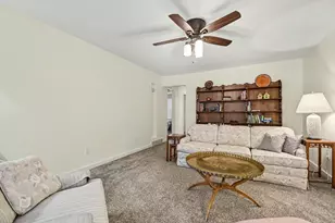 636 Village Ln, Jenison, MI 49428 - Photo 8