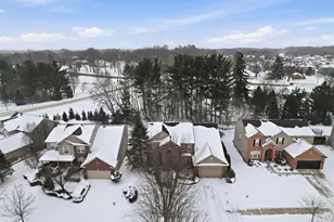 929 River Rock Dr, Holly, MI 48442 - Photo 34