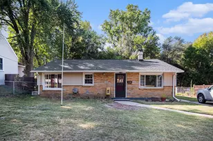 859 Bristol Ave NW, Grand Rapids, MI 49504 - Photo 4