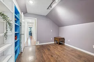 959 Menominee Dr, Howell, MI 48843 - Photo 40