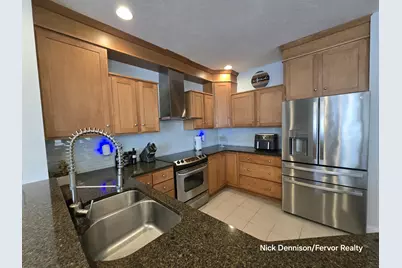 613 S Grand Avenue, Lansing, MI 48933 - Photo 6