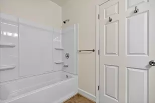 210 W Grove Ave, Michigan Center, MI 49254 - Photo 20