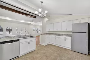 210 W Grove Ave, Michigan Center, MI 49254 - Photo 10