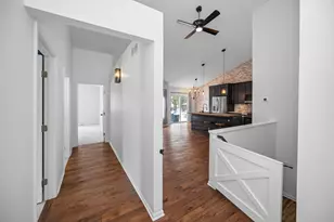 3209 Aldwych Cir, Ann Arbor, MI 48105 - Photo 4