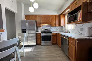 24030 Harvard Shore Dr, Saint Clair Shores, MI 48082 - Photo 6