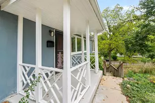 601 Cressfield Ln, Ann Arbor, MI 48103 - Photo 2