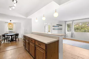 601 Cressfield Ln, Ann Arbor, MI 48103 - Photo 6