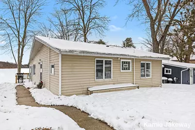 152 W Holland Lake Drive, Sheridan, MI 48884 - Photo 4