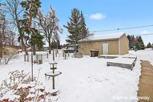 152 W Holland Lake Dr, Sheridan, MI 48884 - Photo 28