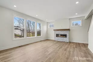 5967 Claymont Ct SE, Caledonia, MI 49316 - Photo 8