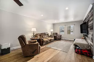 9708 Oakview Dr, Portage, MI 49024 - Photo 4