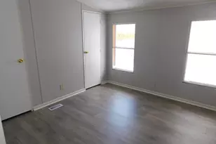 380 12th St, Manistee, MI 49660 - Photo 22