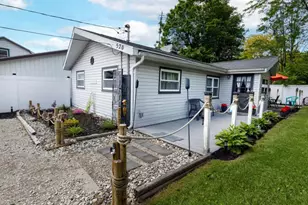 520 W Jessie Rd, Sanford, MI 48657 - Photo 2