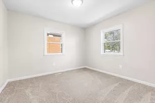 923 Wayne St, Jackson, MI 49202 - Photo 12