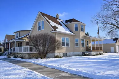 561 Poplar Street, Wyandotte, MI 48192 - Photo 2