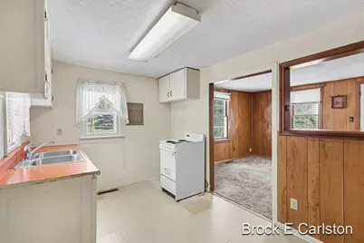 1923 Dowd Street, Muskegon, MI 49441 - Photo 12