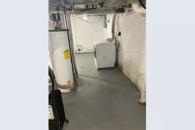 375 W Maplewood Avenue, Muskegon, MI 49444 - Photo 16