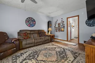 1332 W Highland Blvd, Battle Creek, MI 49015 - Photo 2