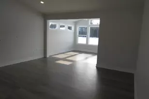 15706 Hawley Dr, Grand Haven, MI 49417 - Photo 8