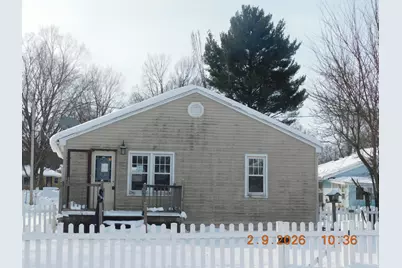 801 W Front Street, Buchanan, MI 49107 - Photo 1
