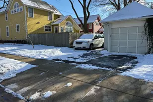 433 McKinley St, Chelsea, MI 48118 - Photo 4