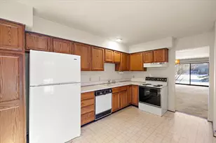 8315 Clay Ct, Sterling Heights, MI 48313 - Photo 20