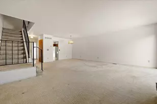 8315 Clay Ct, Sterling Heights, MI 48313 - Photo 14