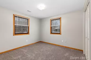 4321-4323 Dawes Ct SE, Grand Rapids, MI 49508 - Photo 24