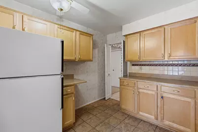 27636 E Echo Valley E #136, Farmington Hills, MI 48334 - Photo 8