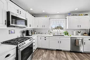 29413 Saddlebred Ln, Dowagiac, MI 49047 - Photo 4