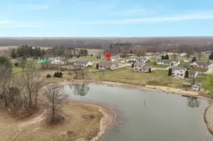 29413 Saddlebred Ln, Dowagiac, MI 49047 - Photo 4