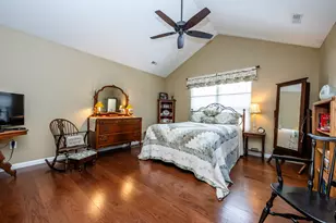 3061 Riverview Ln, Benton Harbor, MI 49022 - Photo 24