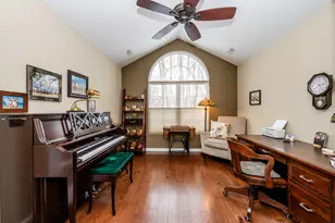 3061 Riverview Ln, Benton Harbor, MI 49022 - Photo 10