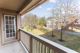 28471 Carlton Way Dr, Novi, MI 48377 - Photo 6