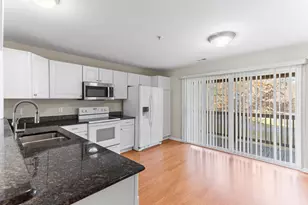 28471 Carlton Way Dr, Novi, MI 48377 - Photo 14