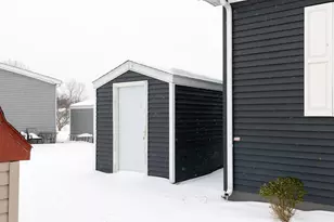 532 Harwood Ct, Eaton Rapids, MI 48827 - Photo 4