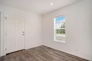 1283 E Ellis Rd, Norton Shores, MI 49441 - Photo 8