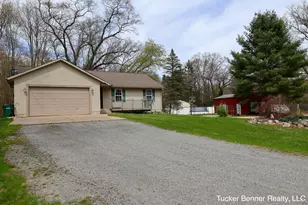 4122 W Duck Lake Rd, Whitehall, MI 49461 - Photo 2