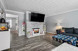 2910 Parchmount Ave, Kalamazoo, MI 49004 - Photo 2