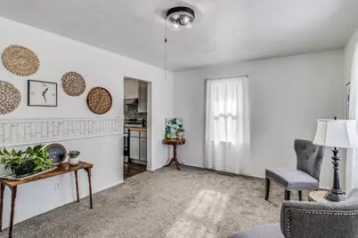 18 Woodlawn Avenue N, Battle Creek, MI 49037 - Photo 4