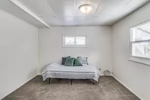 18 Woodlawn Ave N, Battle Creek, MI 49037 - Photo 10