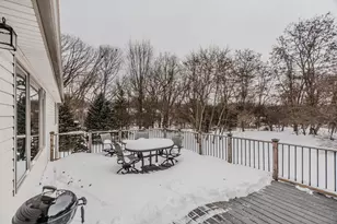 1782 Sycamore Ct, Saline, MI 48176 - Photo 2