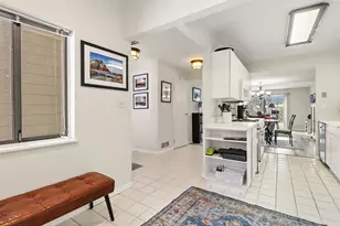 719 Watersedge Dr, Ann Arbor, MI 48105 - Photo 18