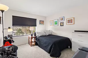 719 Watersedge Dr, Ann Arbor, MI 48105 - Photo 24