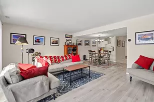 719 Watersedge Dr, Ann Arbor, MI 48105 - Photo 8