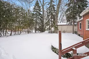 1736 Montague Ave, Muskegon, MI 49441 - Photo 14