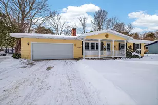 9063 Pinebrook Dr, Montague, MI 49437 - Photo 6