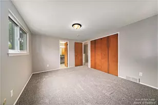 2923 Burlington Ct, Ann Arbor, MI 48105 - Photo 12