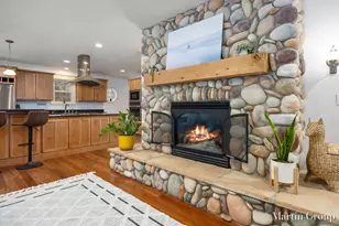 2514 Hall St SE, Grand Rapids, MI 49506 - Photo 8